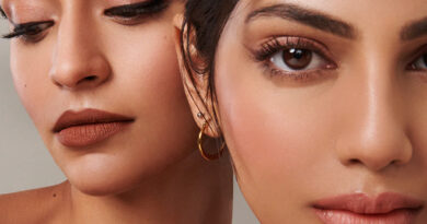 How to Build a Minimalist Makeup Kit with Just 5 Products