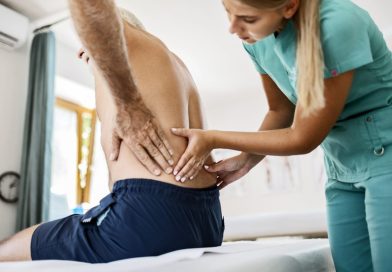 Why Seeing A Back Specialist Early Can Make A Difference